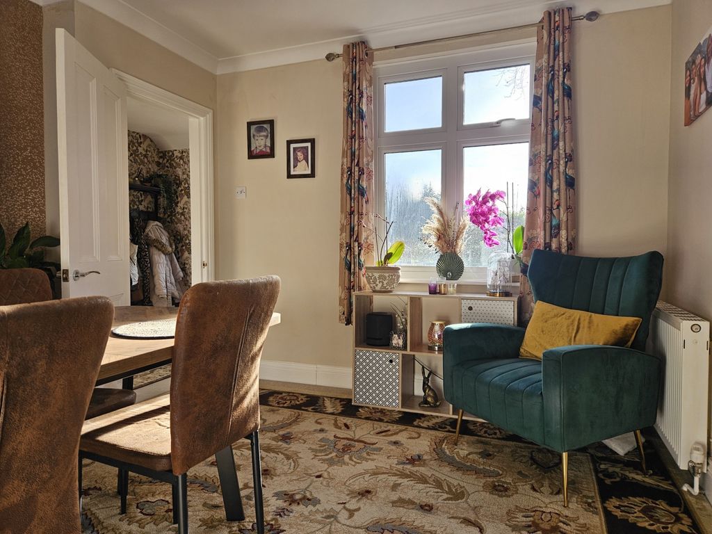 Property photo 3 of 21 20251126_120716