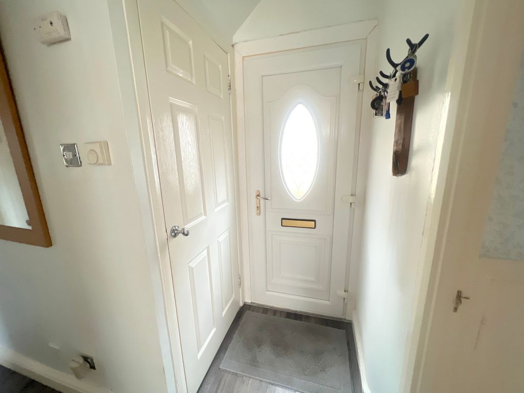 Property photo 3 of 31