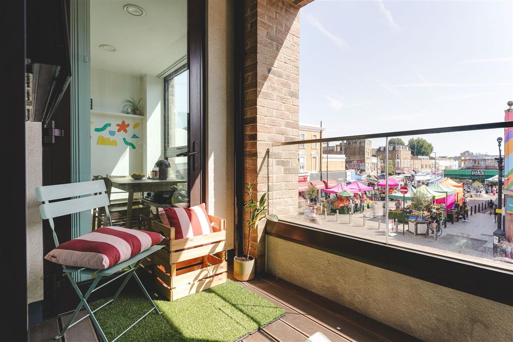 Property photo 2 of 29 Kingsland Road-19.Jpg