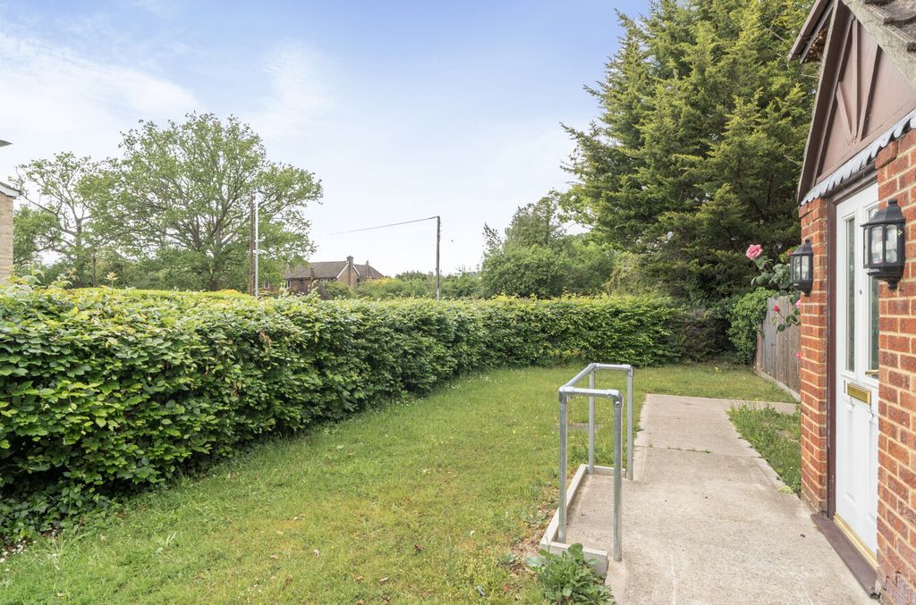 Property photo 2 of 23 1463251-5-6A078Df...