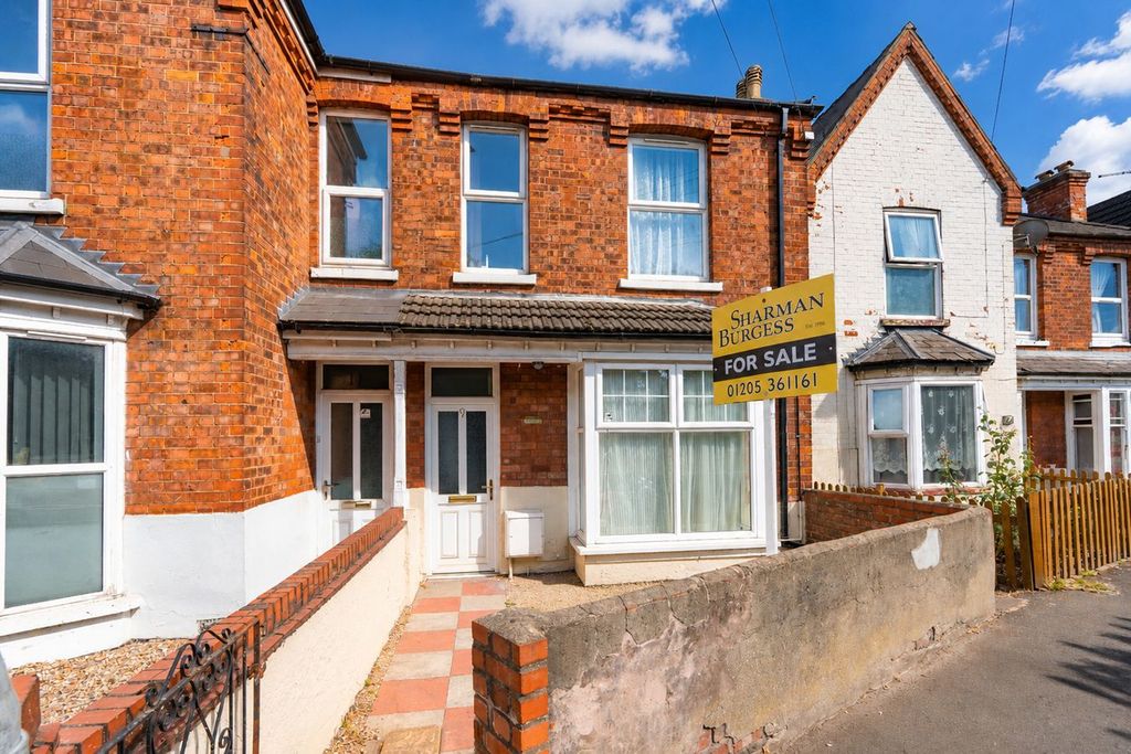 Property photo 1 of 12