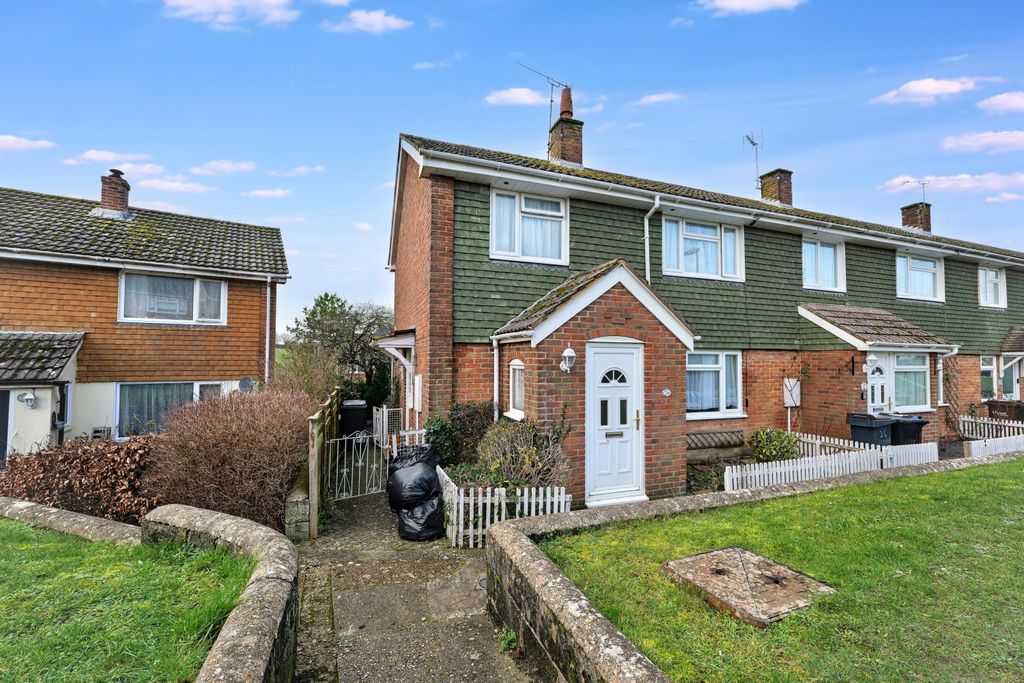 Property photo 1 of 12 20260131042718_P1010677_Unzid.Jpg