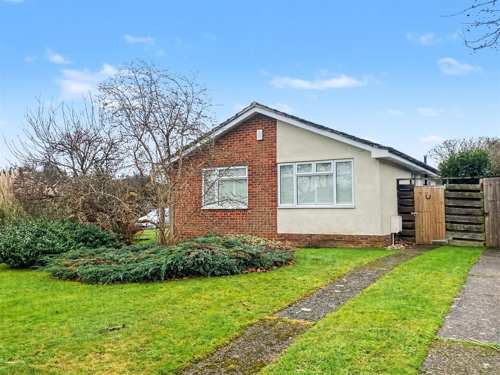 Property photo 2 of 15 .Frontjan (2).Jpg