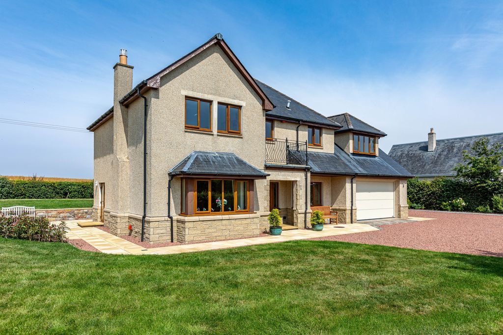 Property photo 2 of 58 Cherrybank
