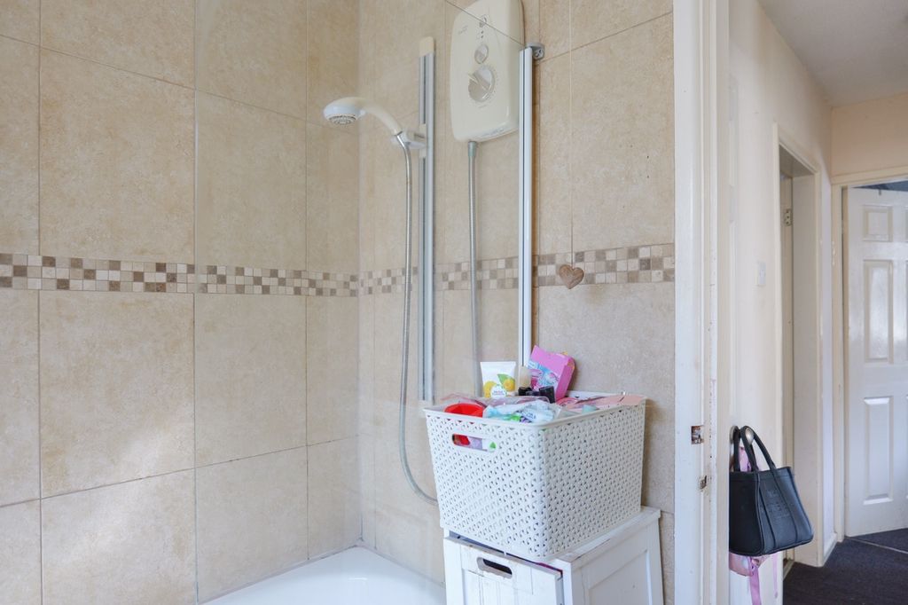 Additional image 6 of 2 bed flat for saleLon Ceiriog, Prestatyn LL19