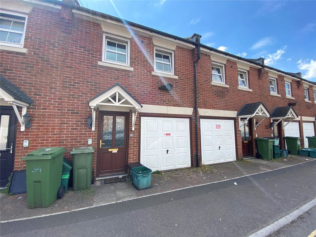 Property photo 1 of 2