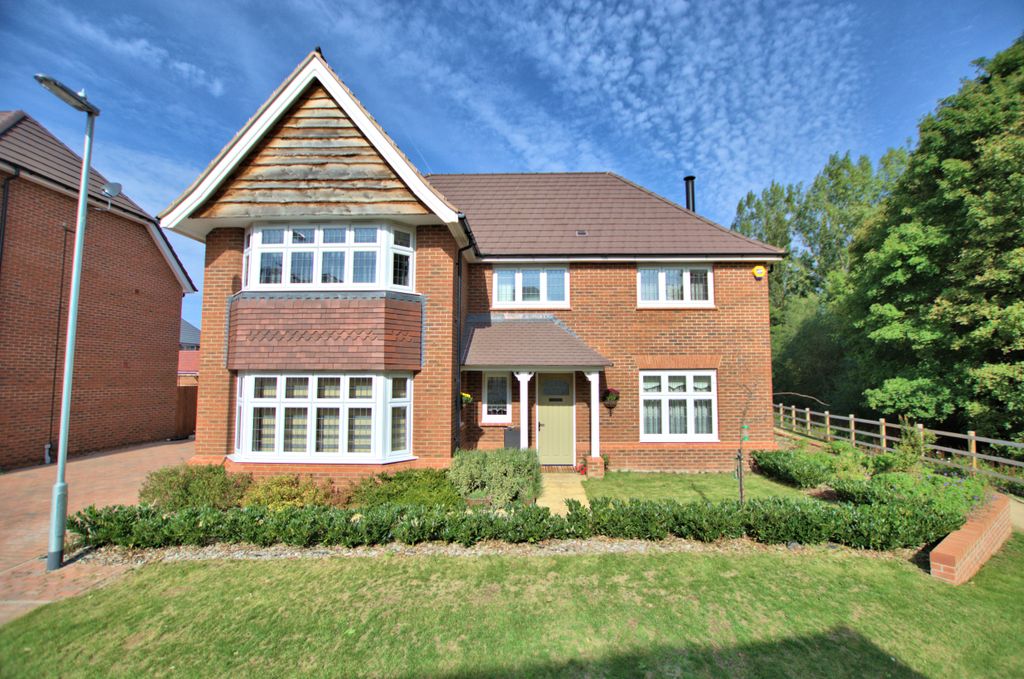 Property photo 1 of 20