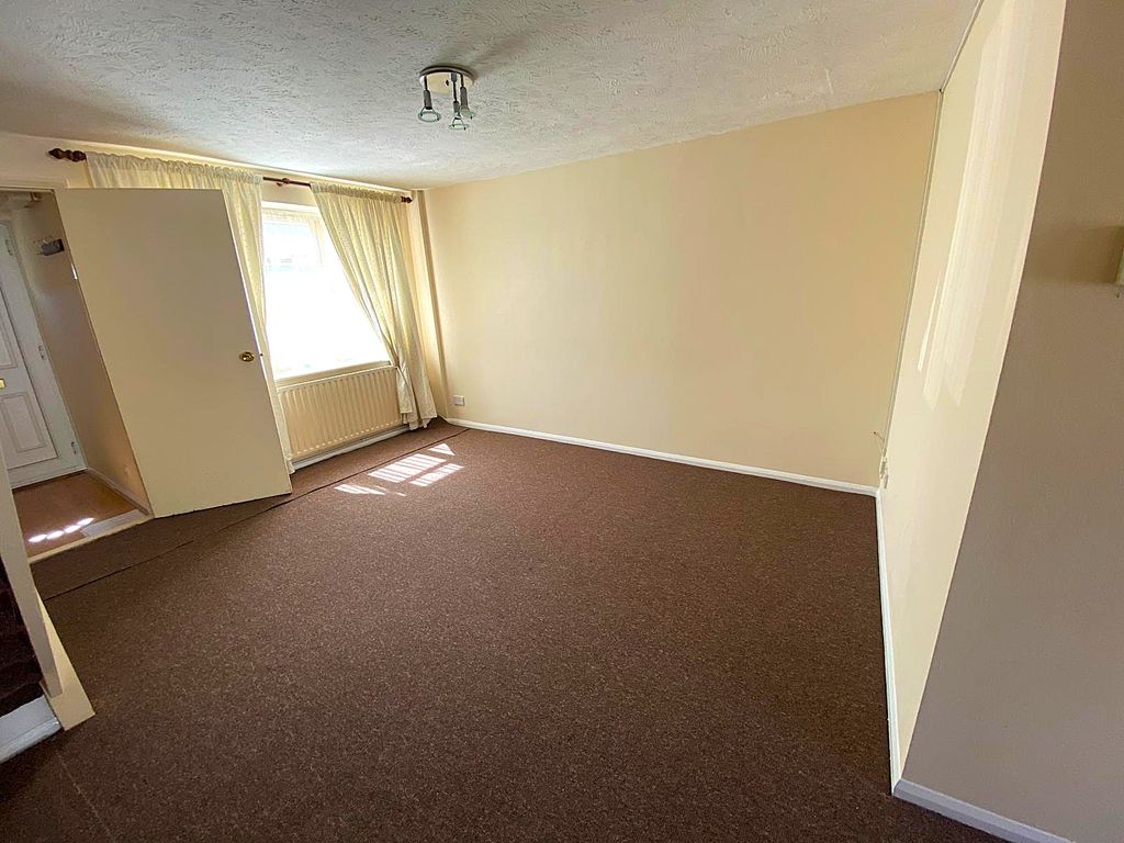 Property photo 3 of 24