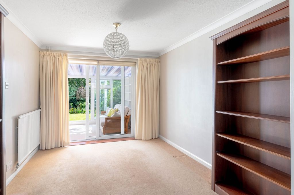 Property photo 3 of 16