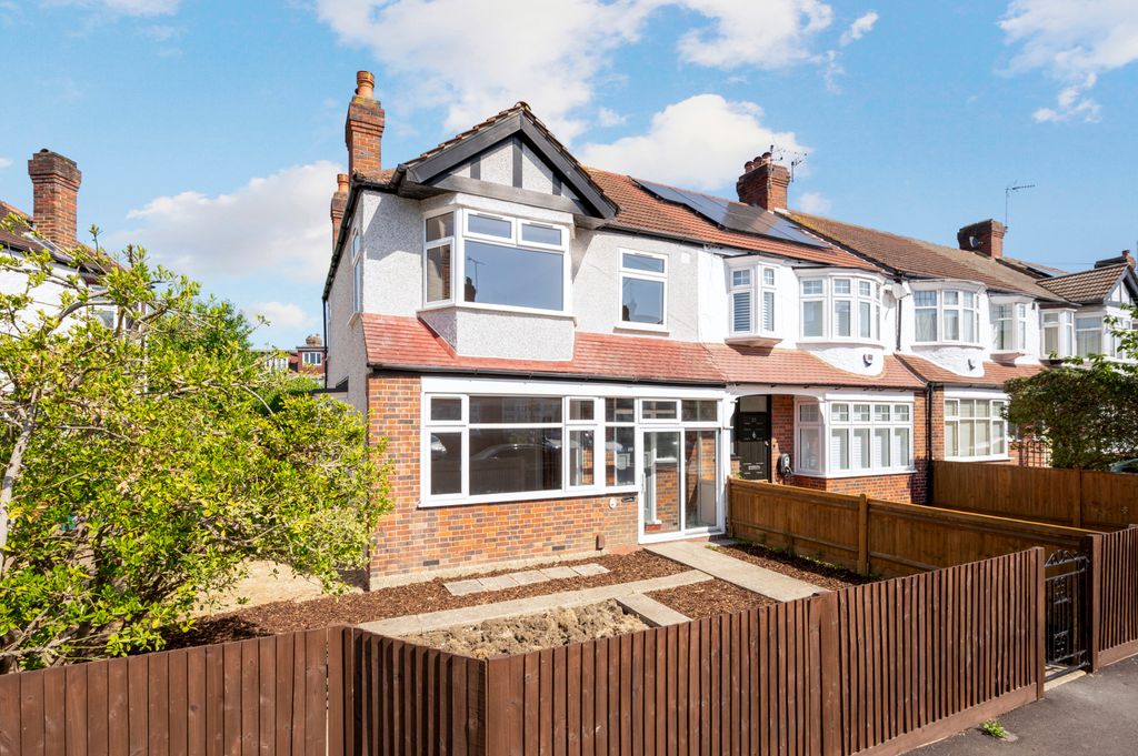 Property photo 1 of 15 Picture No. 11