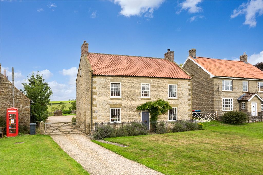 Property photo 1 of 24 Exterior