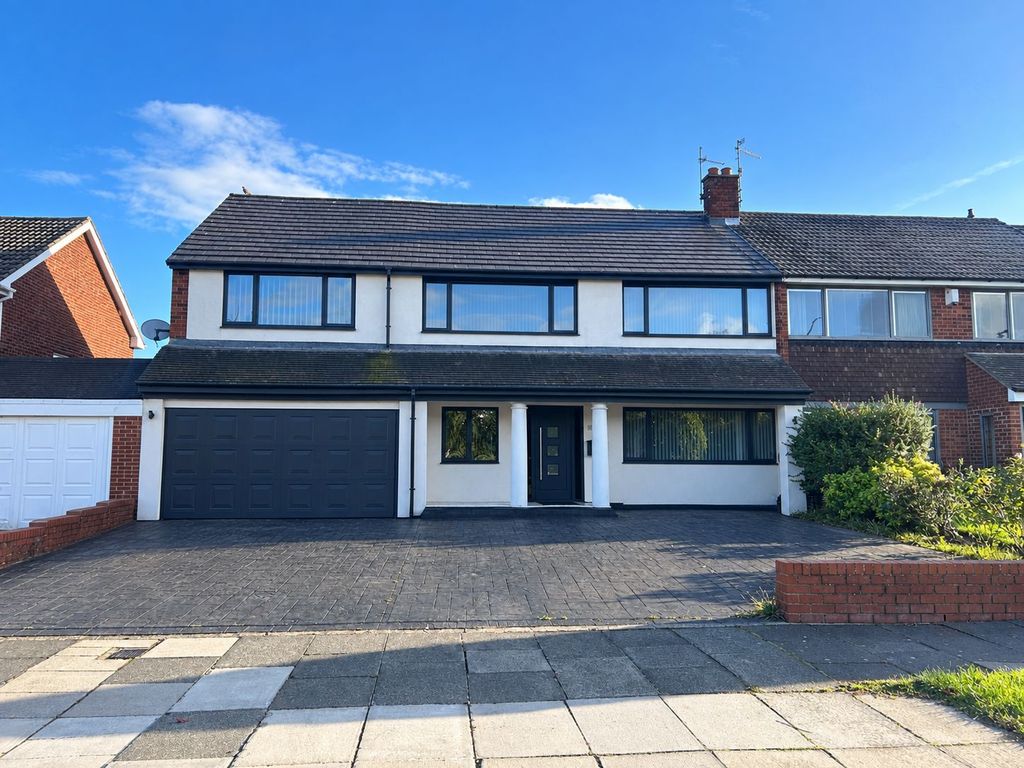 Property photo 1 of 30