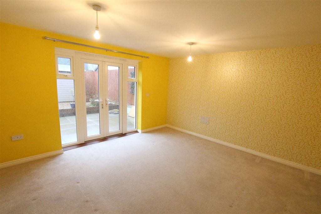 Property photo 2 of 18 Img_9977.Jpg