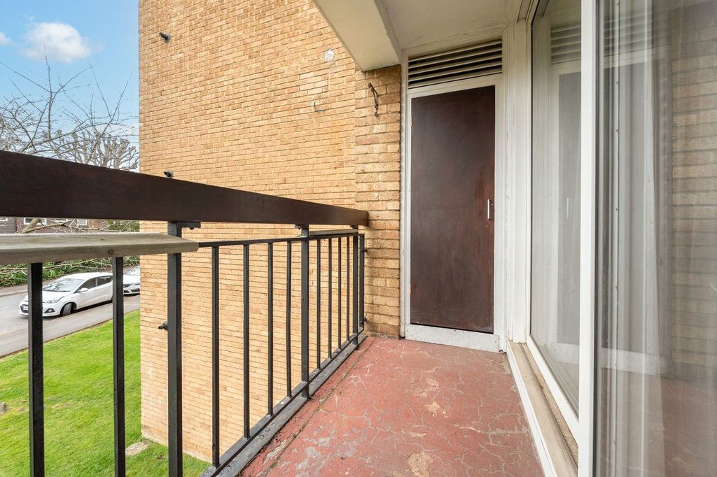Property photo 3 of 16 Picture No. 06