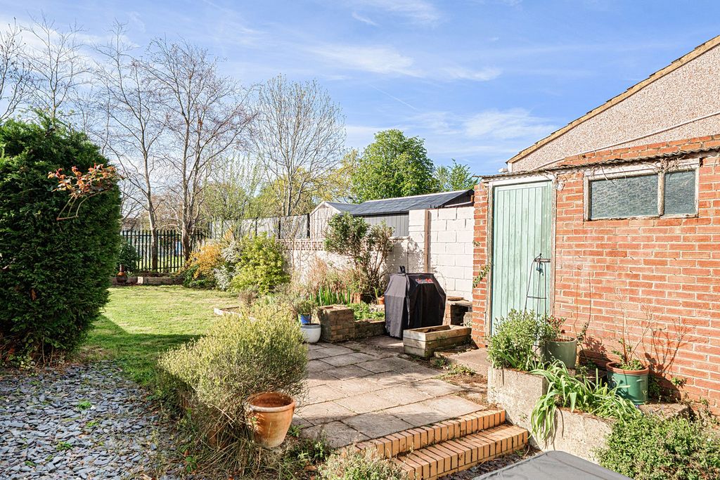 Property photo 3 of 26