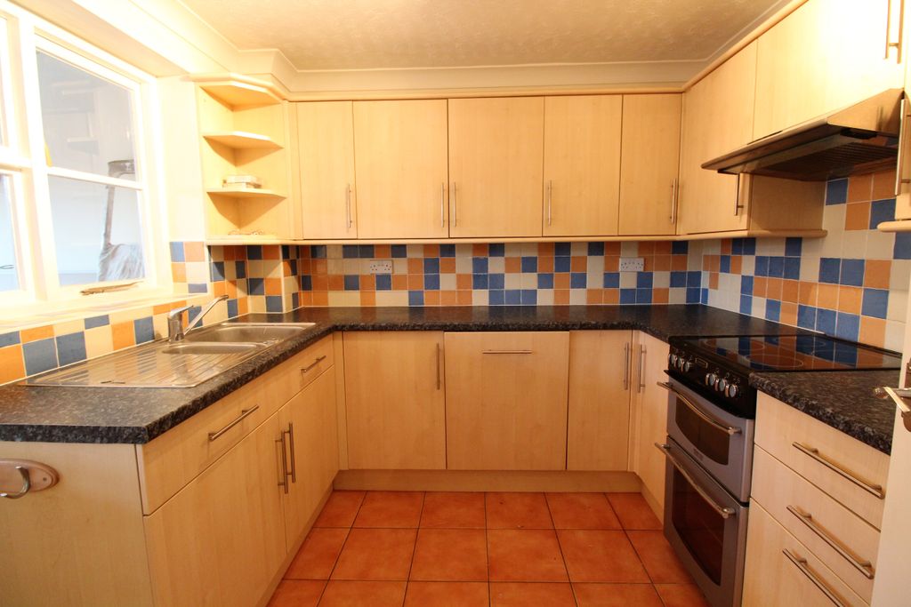 Property photo 3 of 8