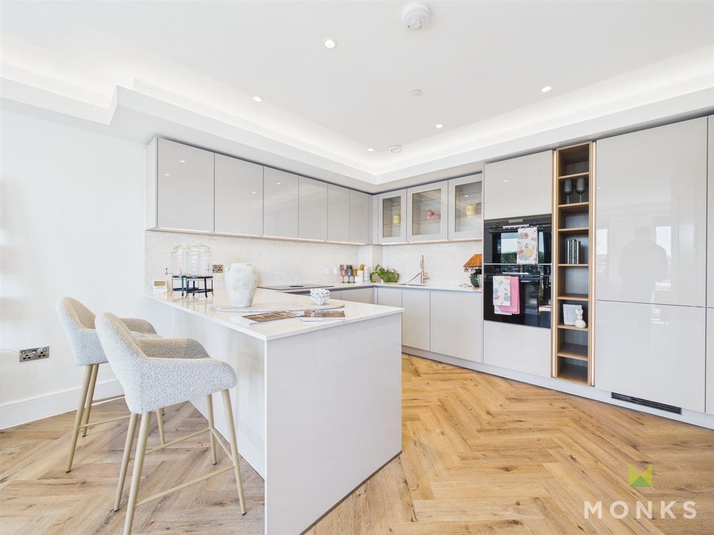 Additional image 7 of 2 bed flat for saleThe Penthouse, Old Coleham Court, Shrewsbury SY3