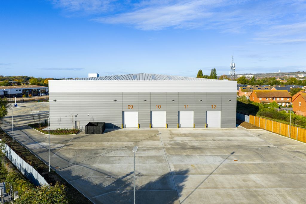 Property photo 3 of 14 Unit B Railway Triangle 6 Edit.Jpg