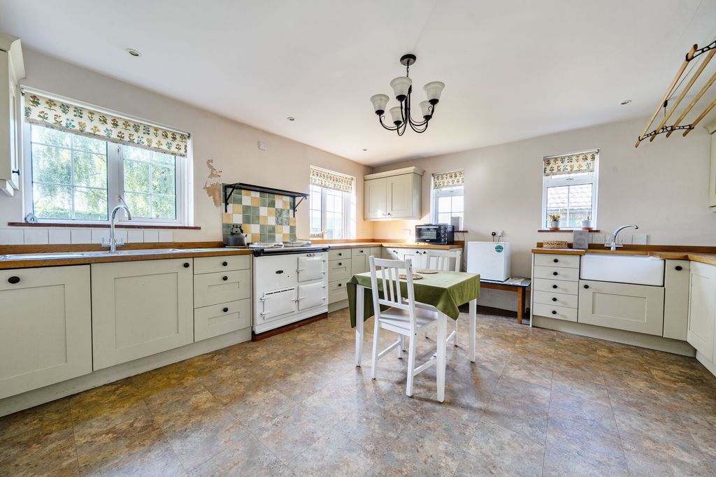 Additional image 4 of 5 bed detached house for saleSchool Lane, Sheet GU32