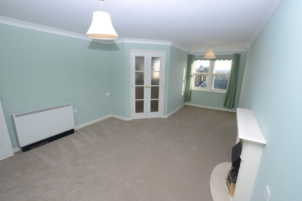 Property photo 2 of 10 Lounge
