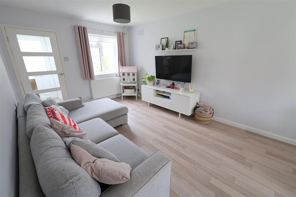 Property photo 3 of 28 CD Lounge Area.Jpg