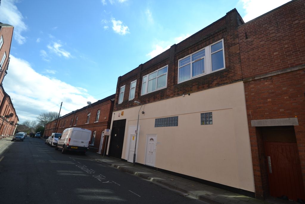 Property photo 3 of 5