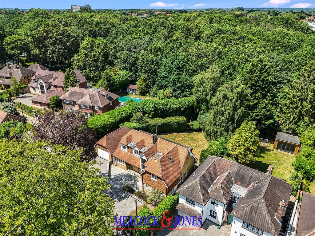 Property photo 3 of 34 Dji_20260708133831_0287_D.Jpg