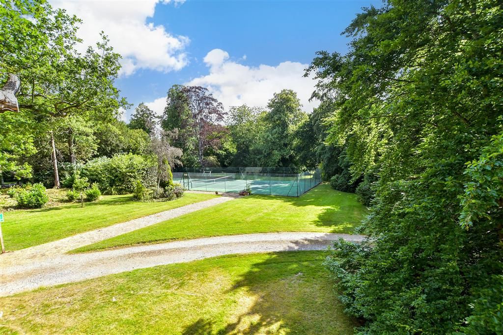 Property photo 2 of 22 Tennis Court