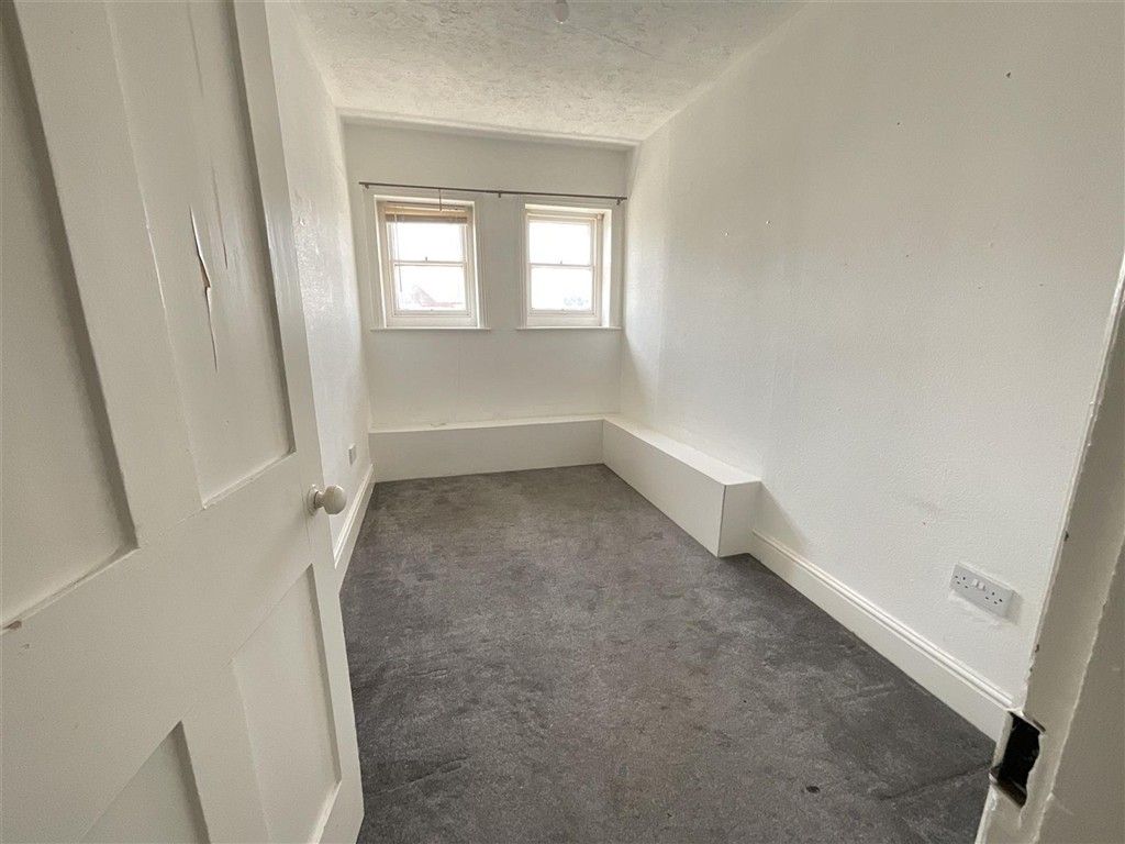 Property photo 3 of 7 Bedroom