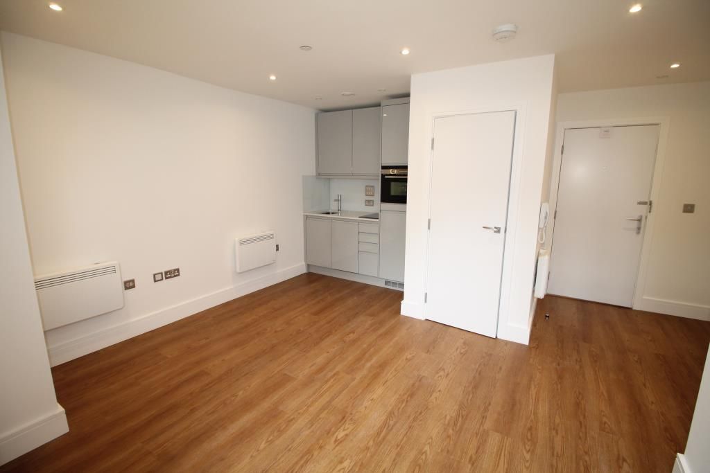 Property photo 3 of 8