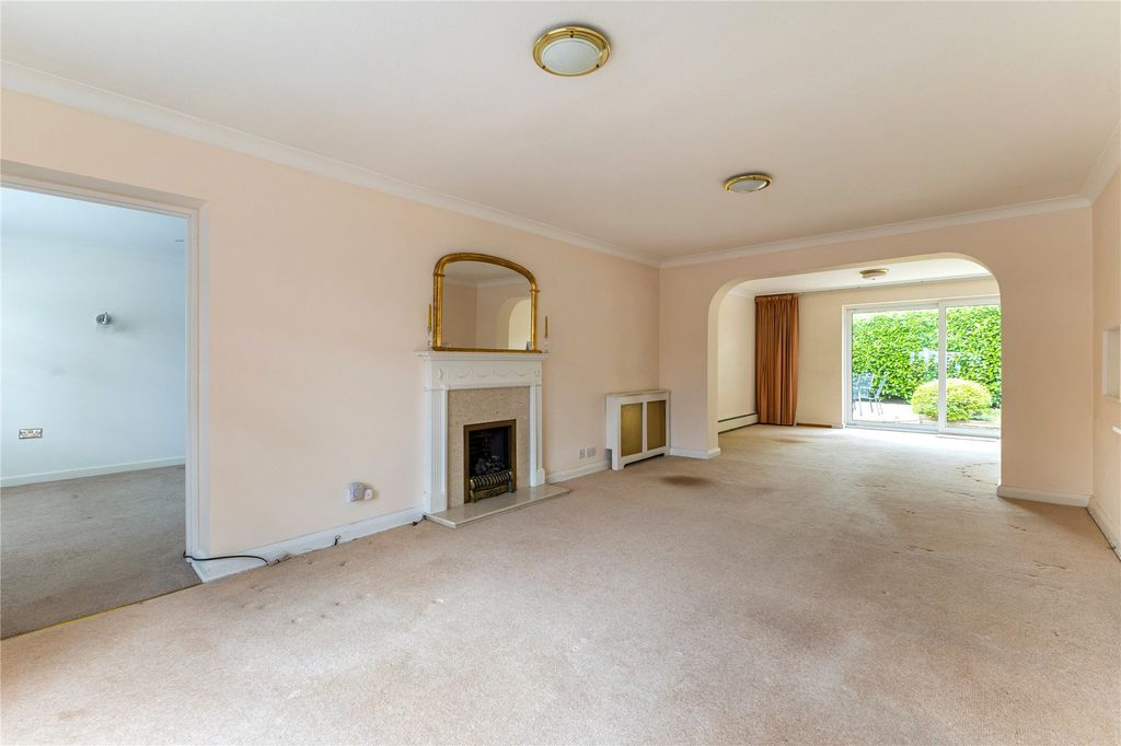 Property photo 3 of 12 Picture No. 02