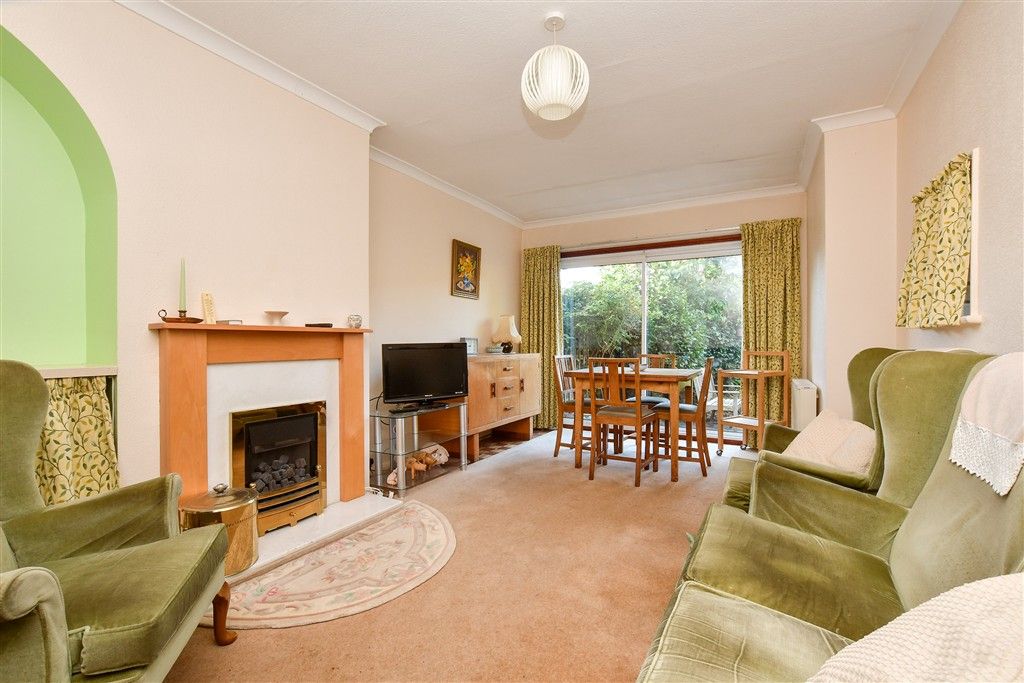 Property photo 3 of 15 Dining Room