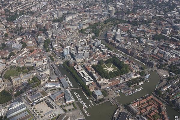 Property photo 2 of 10 Photo 8 Of 25, King Street, Bristol Bs1