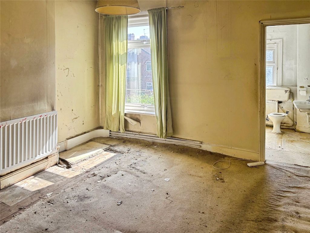 Property photo 3 of 7 Bedroom Two