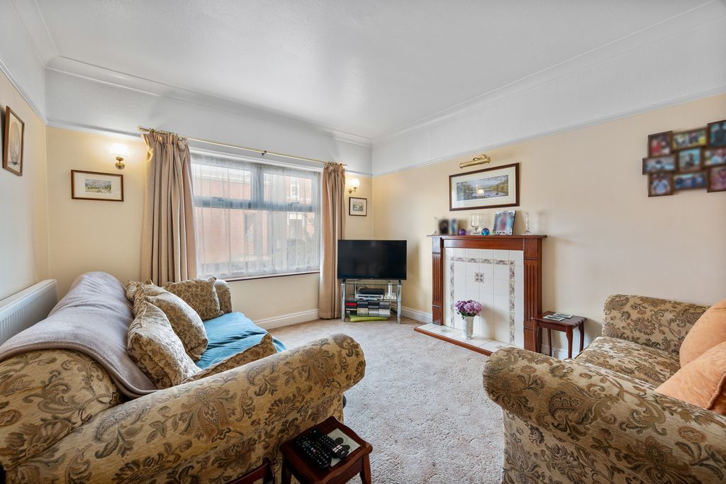 Property photo 3 of 22