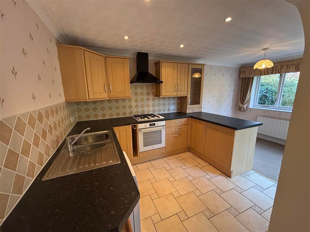 Property photo 2 of 12 Image