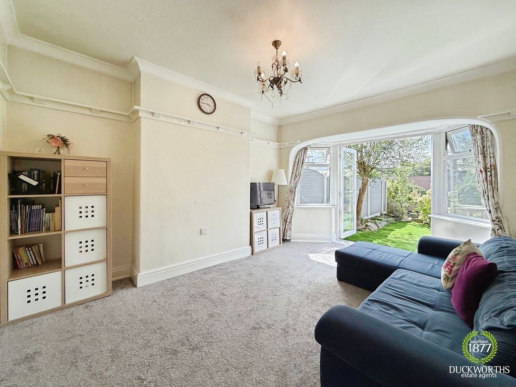 Property photo 2 of 32