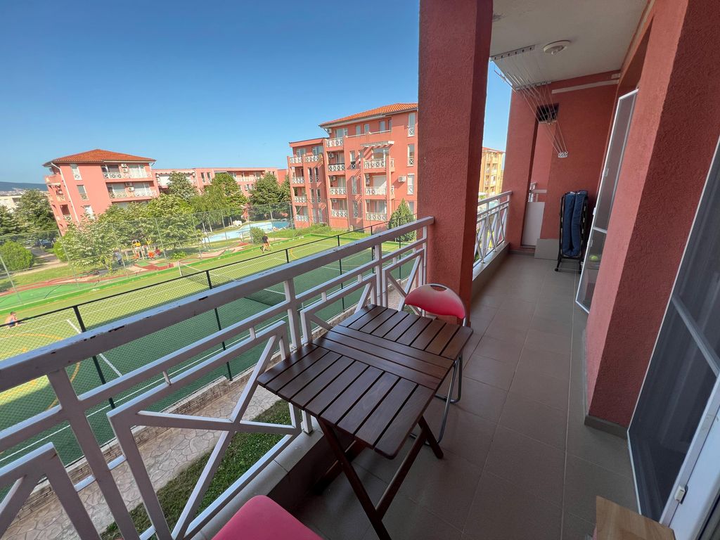 Property photo 1 of 11