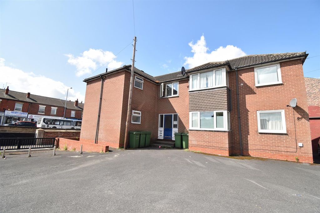 Property photo 1 of 5