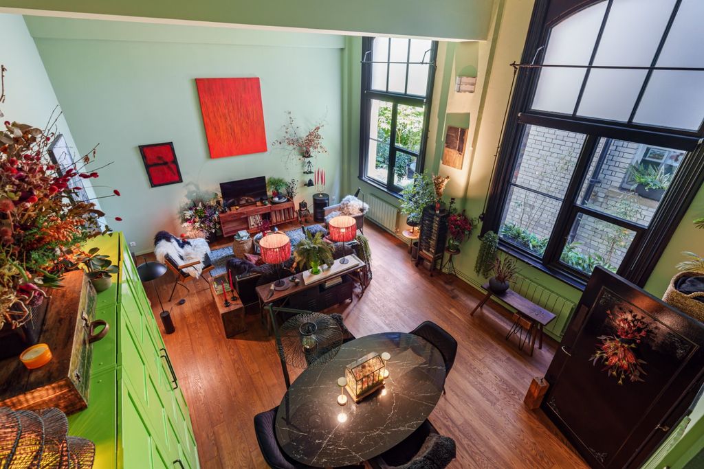 Property photo 2 of 23 4320294