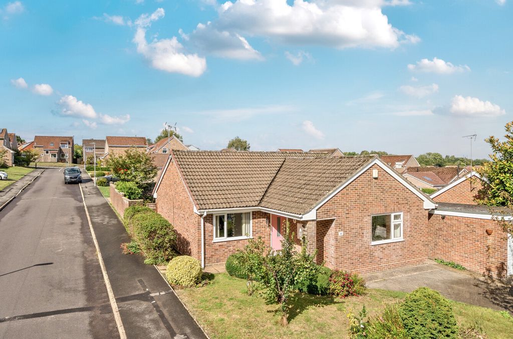 Property photo 1 of 25 1346927-1-68B8719...