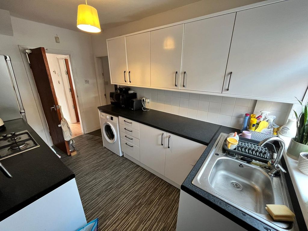 Property photo 3 of 15 Picture No. 06