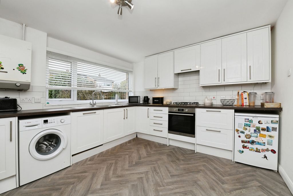 Property photo 2 of 13 Pbox-Img.Jpg