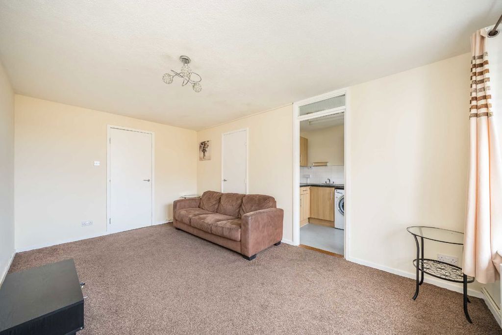 Property photo 3 of 5