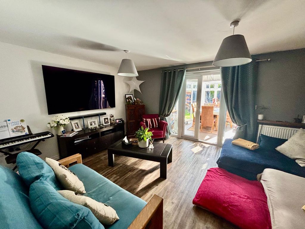 Property photo 3 of 10