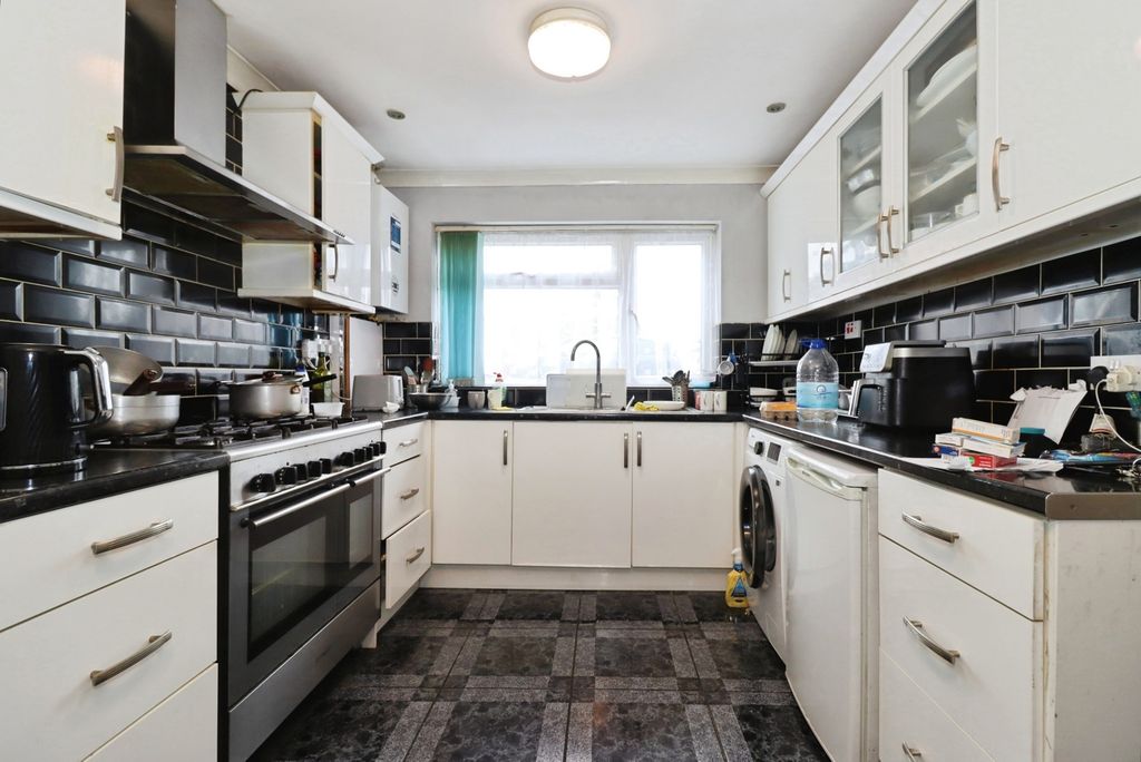 Property photo 2 of 17 Pbox-Img.Jpg