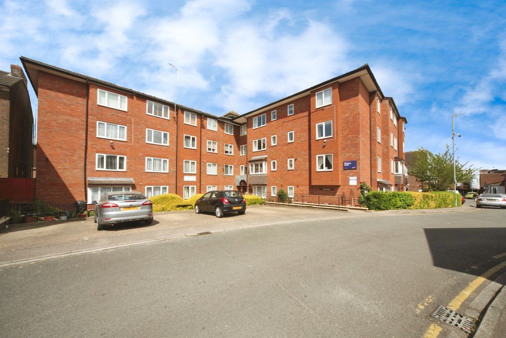 Property photo 1 of 7