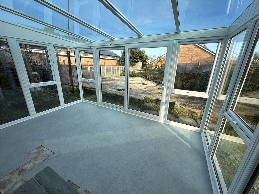 Property photo 2 of 11 Picture No. 31