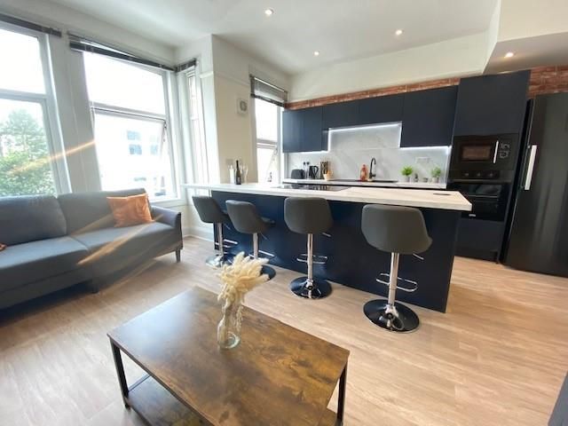 Property photo 1 of 12 56 Glen1.Jpg