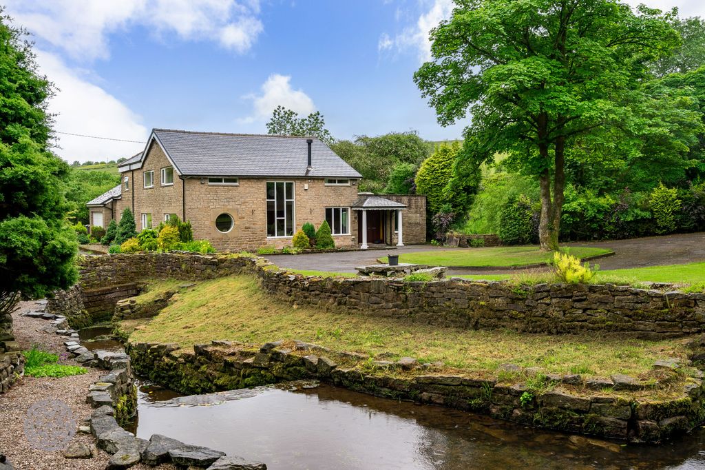 Property photo 1 of 44 Picture No. 93